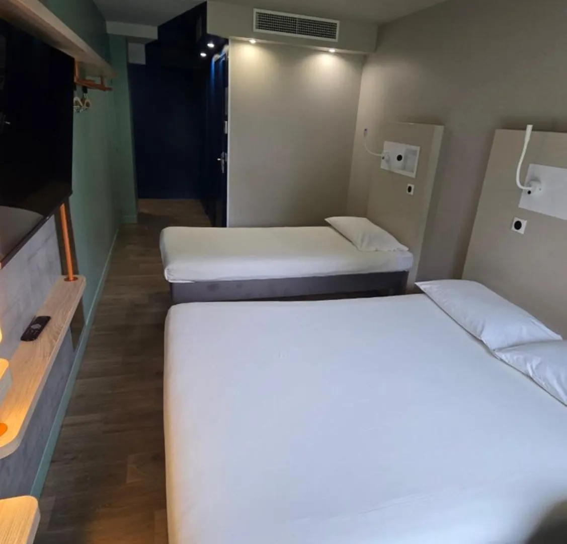 *** Hotel Ibis Budget Goussainville Charles De Gaulle Francja